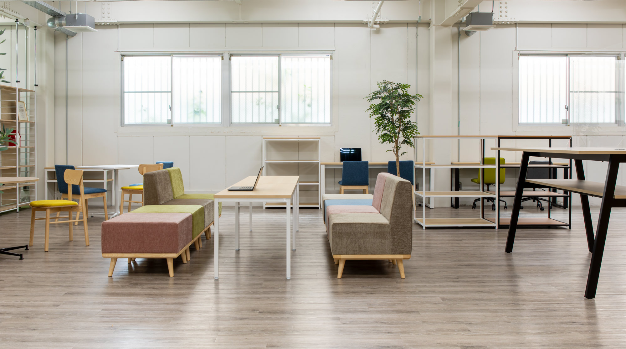 抗ウイルス家具SOCIA（ソシア）コーナー展示事例